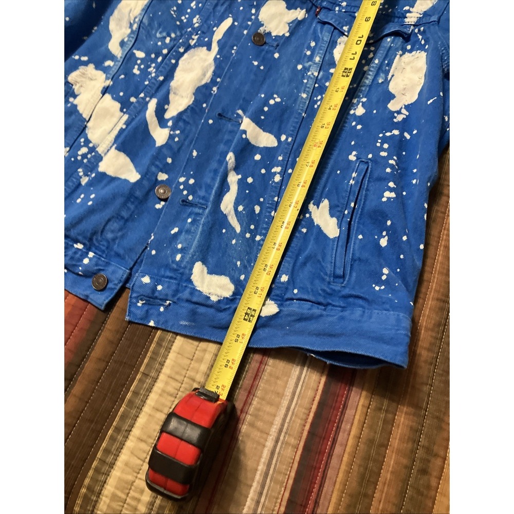 Levi's Blue Denim Jacket with White Paint Splatter - Picture 9 of 9